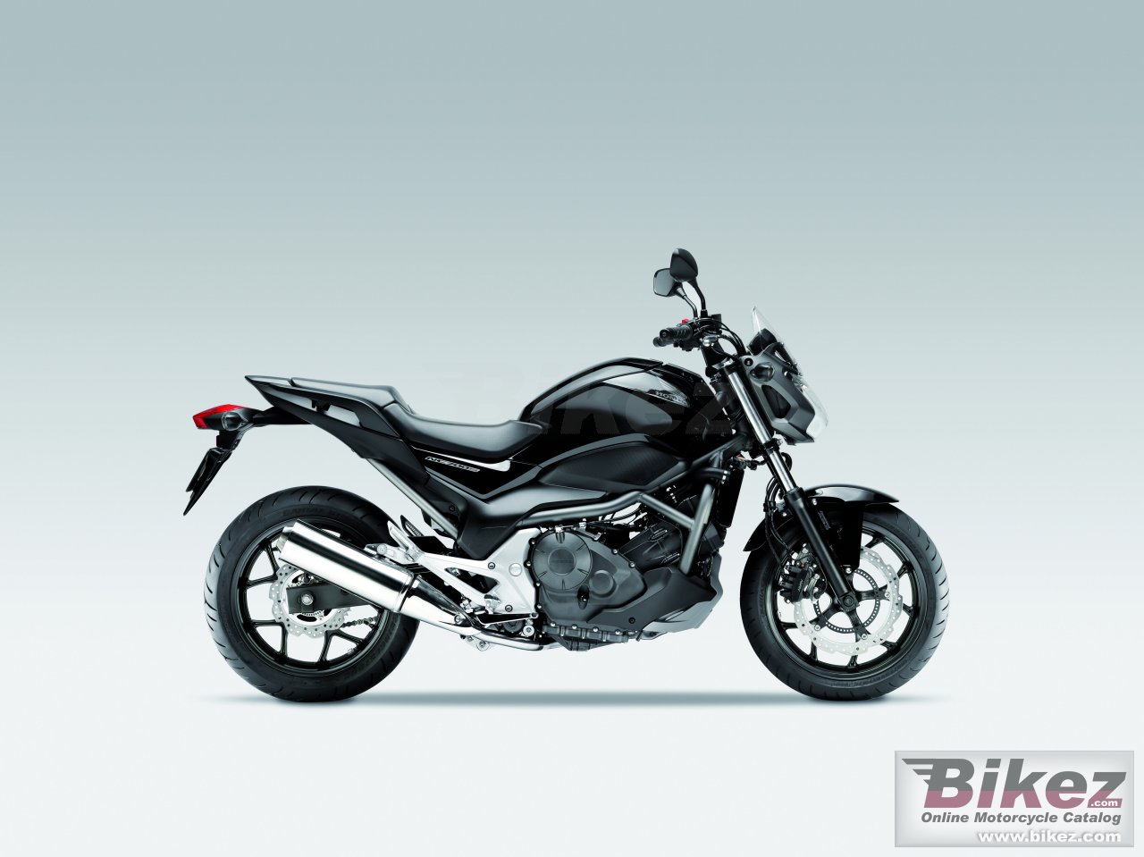 Big Honda nc700s picture and wallpaper from Bikez.com